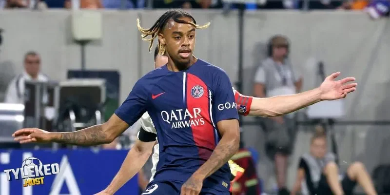 Bradley Barcola Gây Bão Drama Khiến Ty Le Keo Chao Đảo