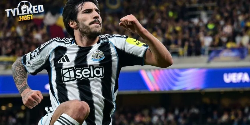 Giá MU mua Sandro, Onana trở lại vì không ai mua